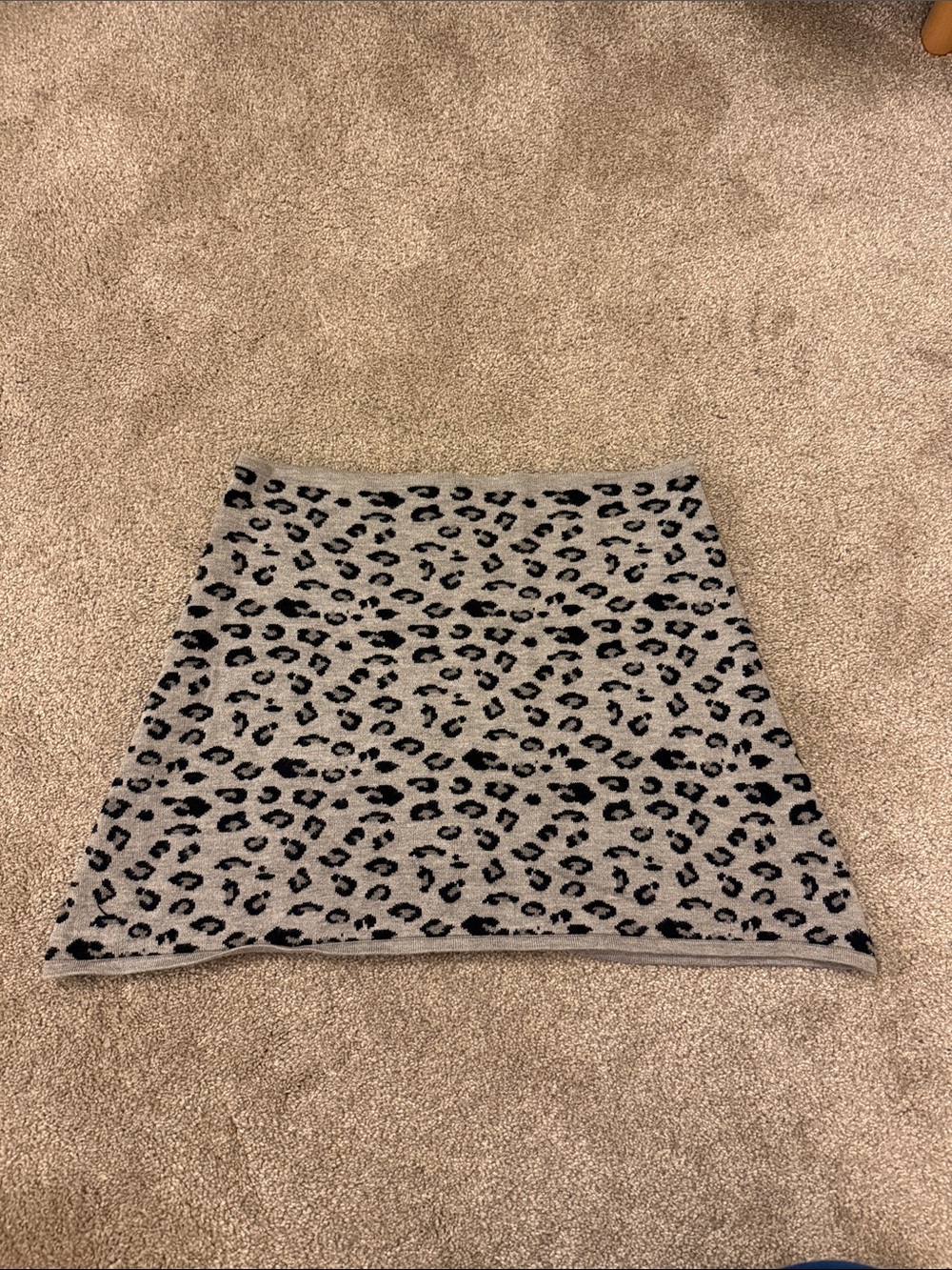 Leopard Print Gray Mini Skirt - Stylish Women's Knit Skirt